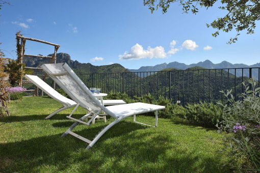 holiday house with solarium Ravello