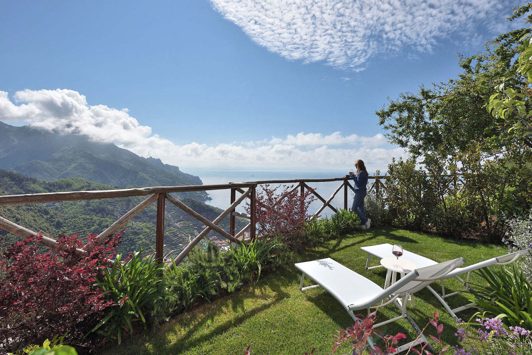 holiday house with garden in Ravello