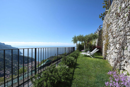 holiday house with solarium Ravello